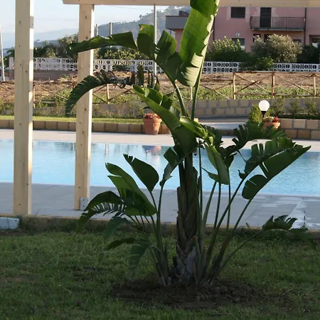 Baia Dei Canonici アパートホテル