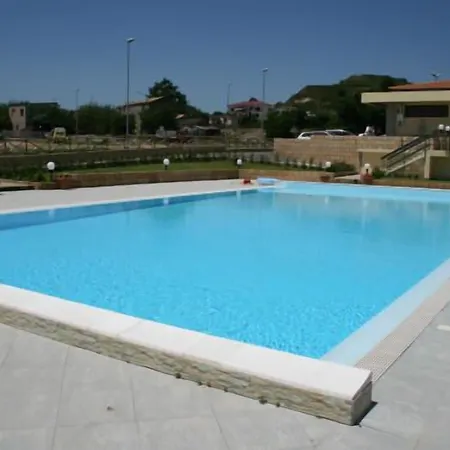 アパートホテル Baia Dei Canonici