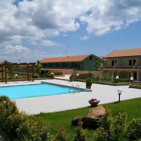 Aparthotel Baia Dei Canonici