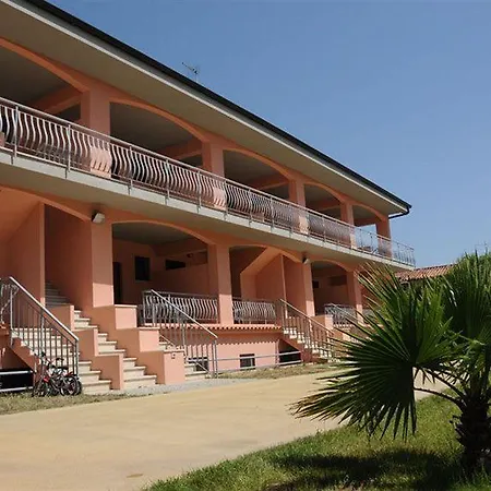 Baia Dei Canonici Aparthotel