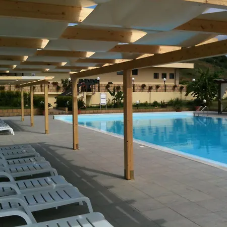 Baia Dei Canonici Aparthotel 3*
