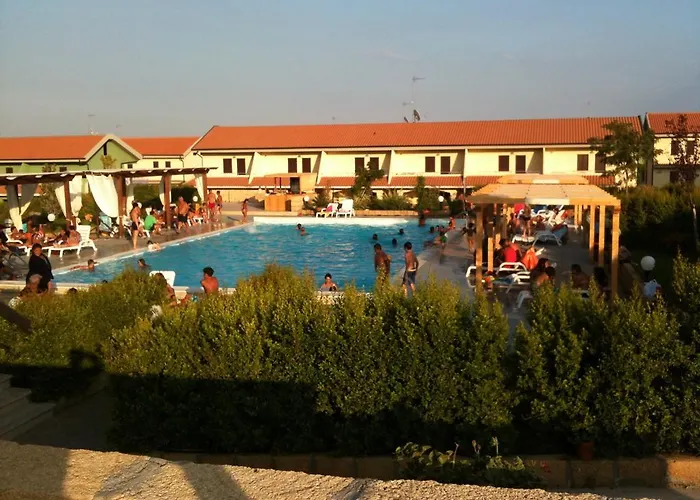 Baia Dei Canonici Aparthotel