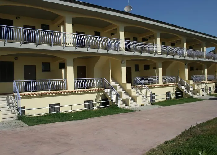 Aparthotel Baia Dei Canonici