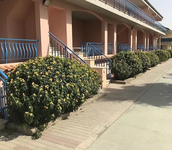 Aparthotel Baia Dei Canonici 3*